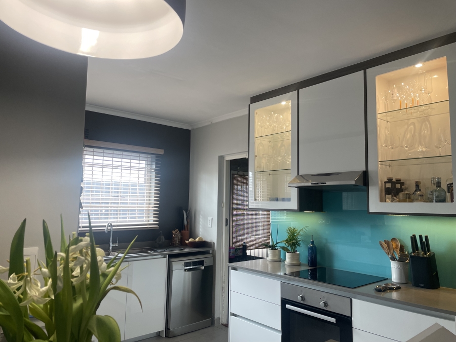 3 Bedroom Property for Sale in Sunningdale Western Cape